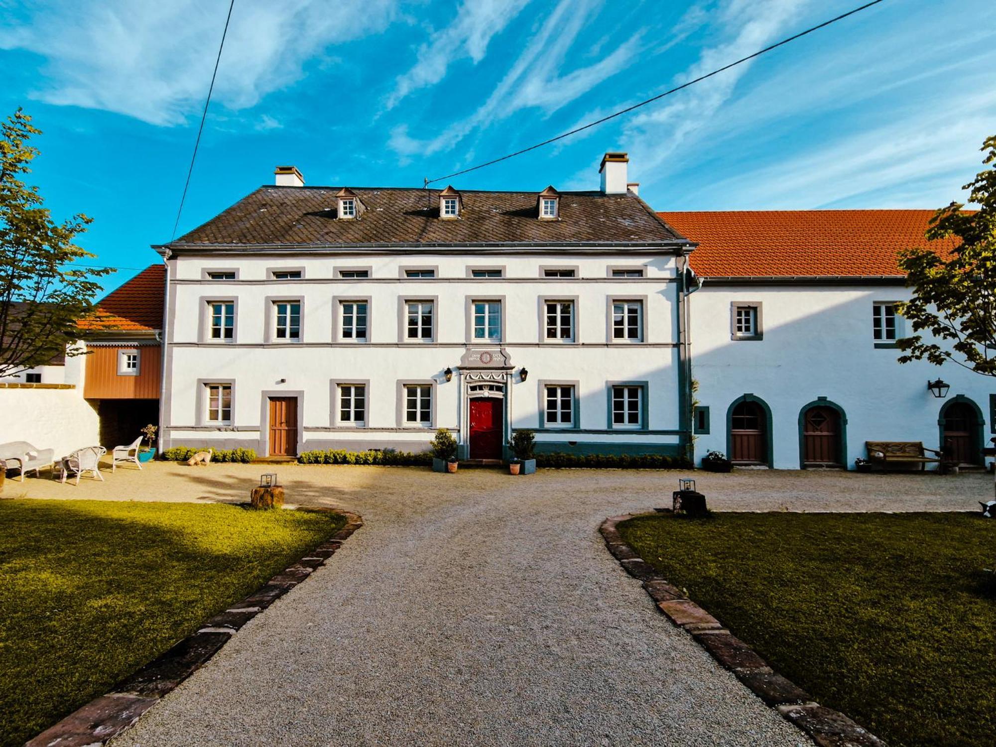 B&B Gutshaus De La Fontaine Feilsdorf Exterior foto